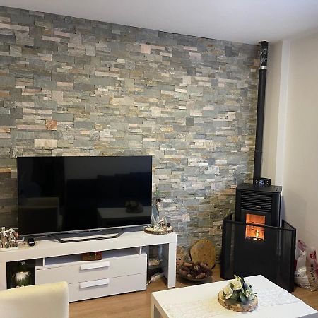 Apartameto Verena Deluxe グアルディオラ・デ・ベルゲーダ エクステリア 写真