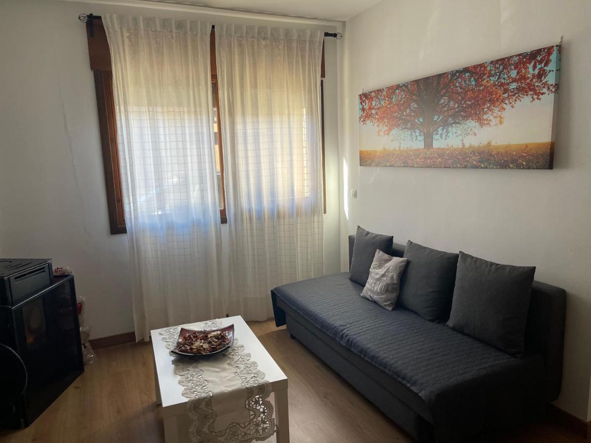 Apartameto Verena Deluxe グアルディオラ・デ・ベルゲーダ エクステリア 写真